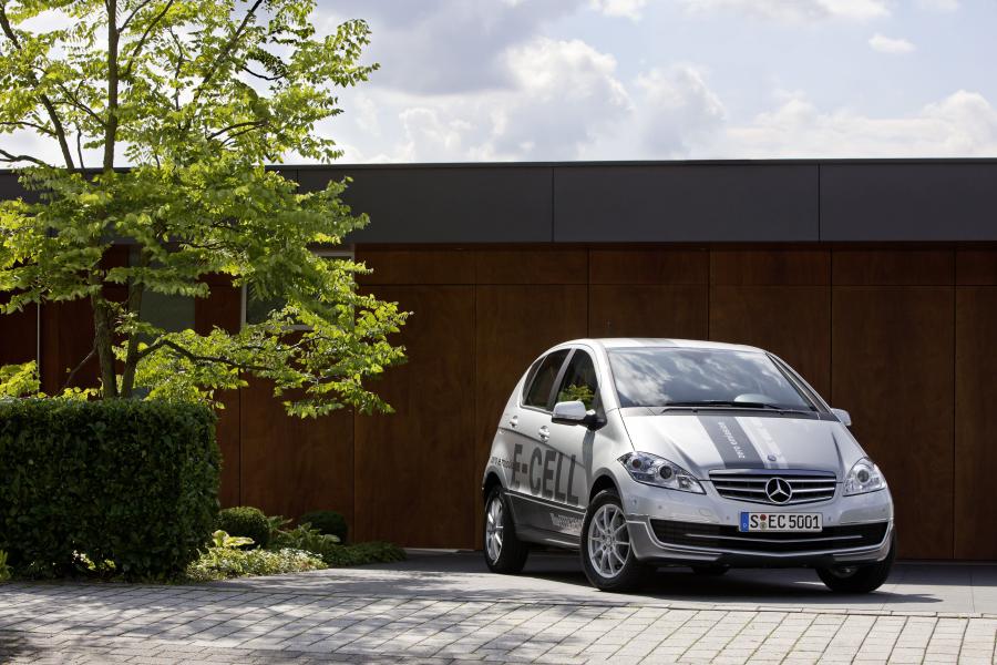  Mercedes-Benz A-Class E-Cell 2010 года  (фото 30 из 35)